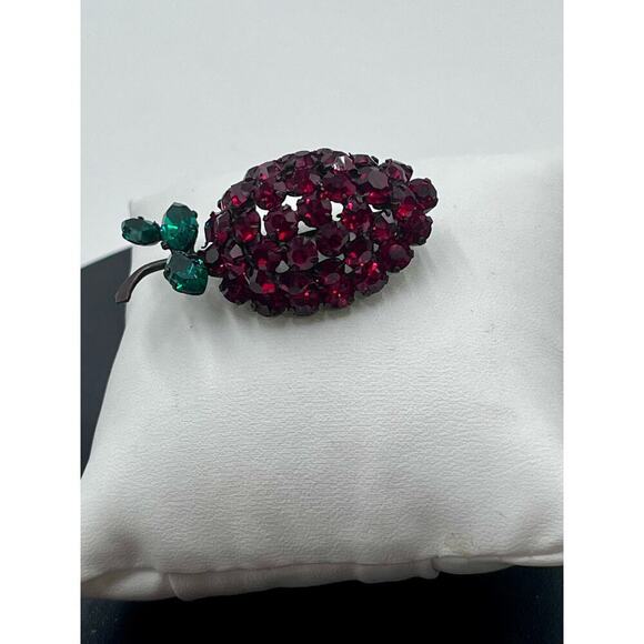 Vintage Signed Strawberry
Vibrant Red Green Rhinestones
Austria Pin Brooch - Picture 8 of 15